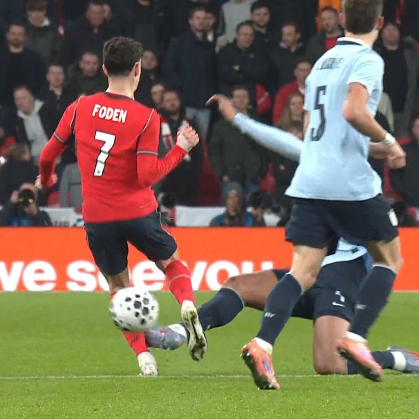 The Touchline | 𝐓 tweet media