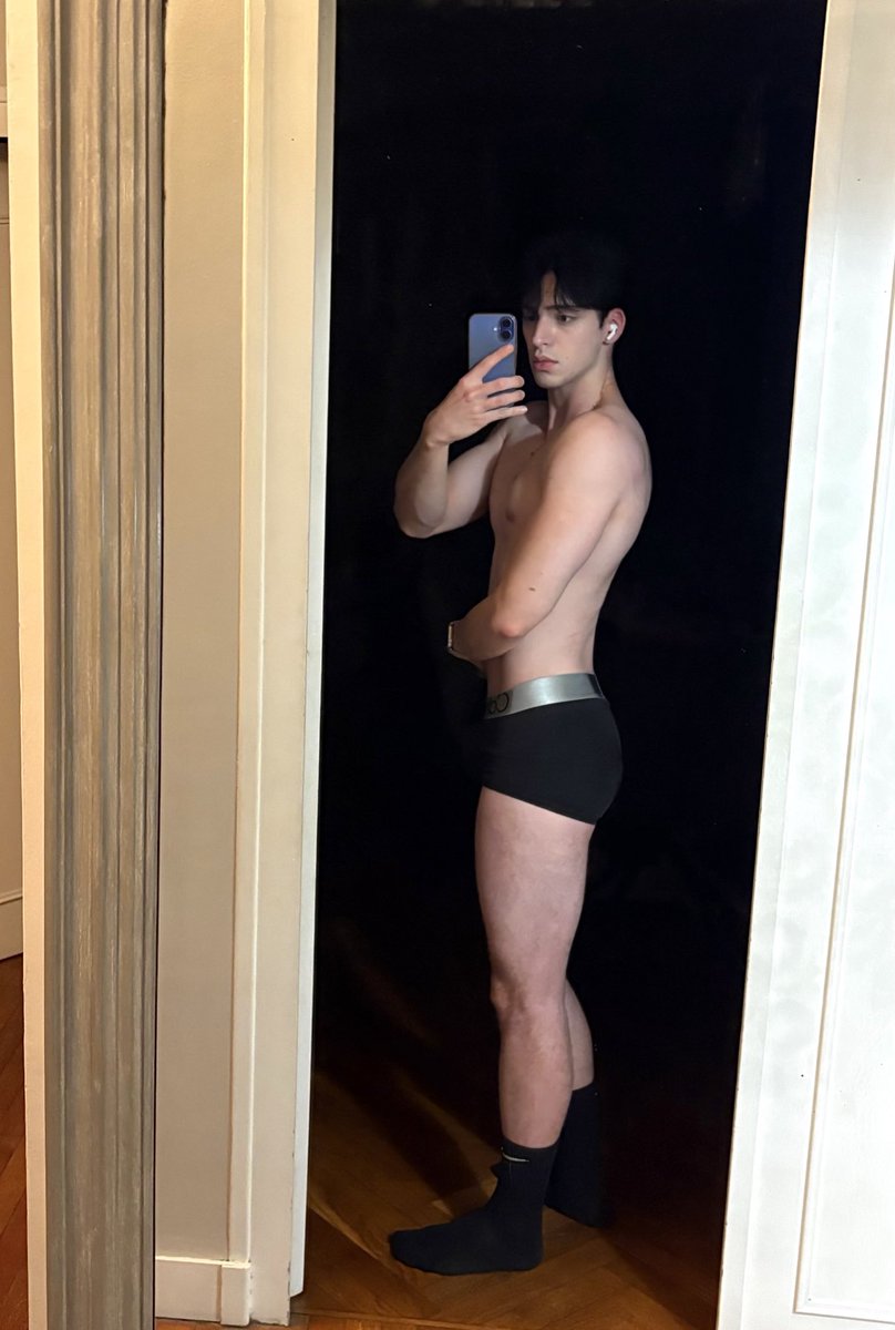 Tom ✧˖° is not seeing Ariana… tweet media