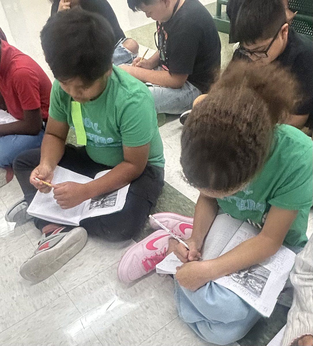 MrsRameau's tweet photo. Third-graders have been tracking the migratory pattern of Suwannee Scout, a swallow-tailed kite. Presently, they are using a map to trace Suwannee Scout's route and are recording their observations in their science notebooks. @ParksideProud @collierschools @TeachEverglades https://t.co/5g3d5YdO3p