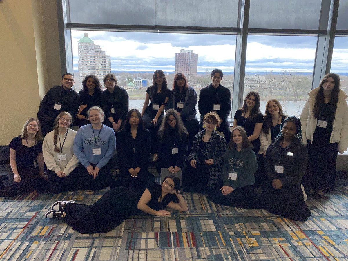 Jonathan Law Choir tweet media