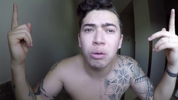 Insensitive young man tweet media