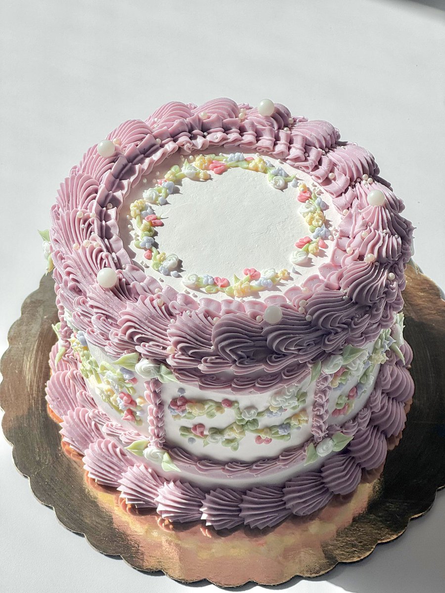 Cʜᴀᴇʀɪ tweet media