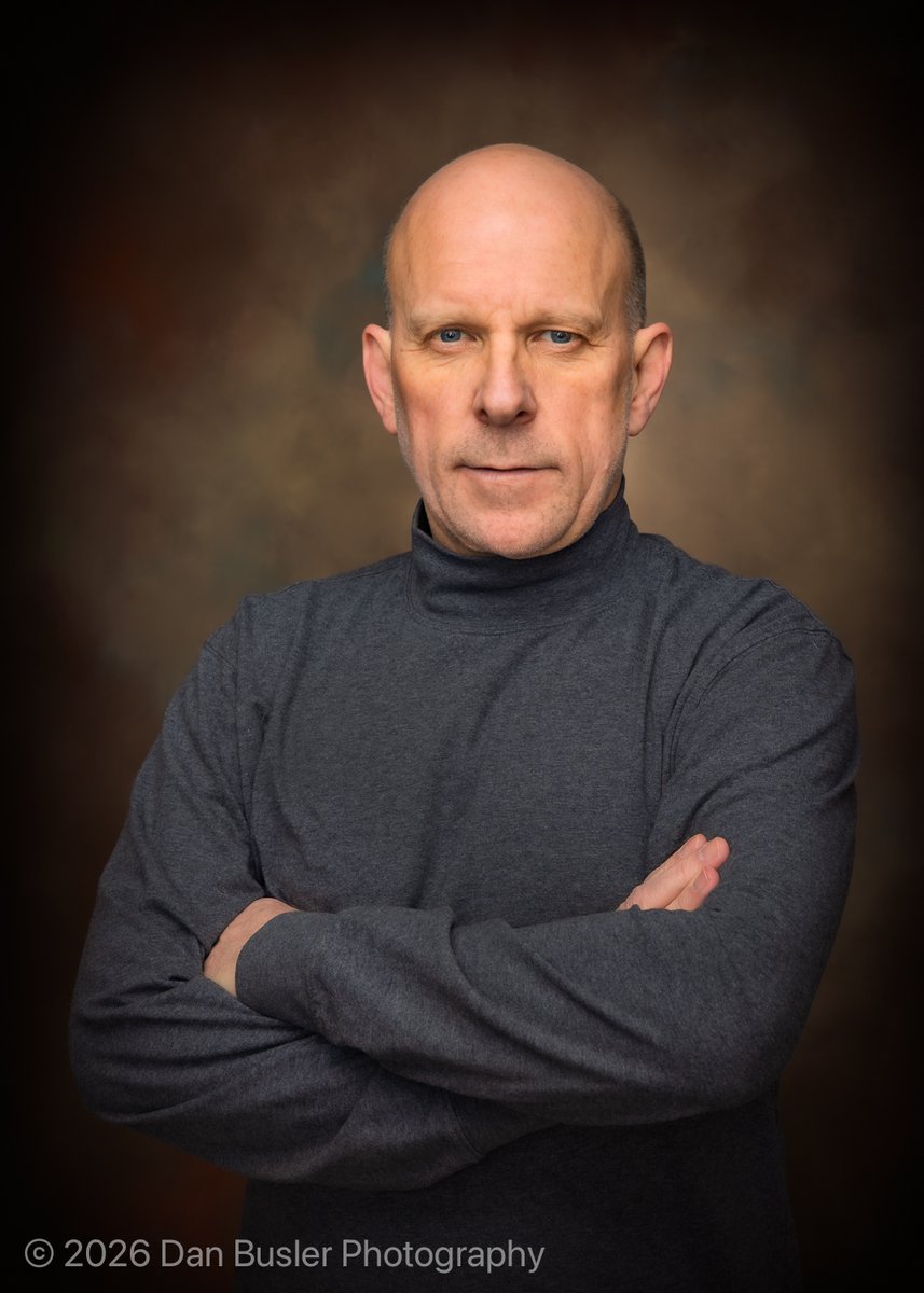 Strength. 
Focus. 
Control.

Nothing about this portrait of is accidental.

A true collaboration in a single compelling frame.
Its presence is shaped with intention.

What a pleasure it was to work with Mr. Z on his new portraits.