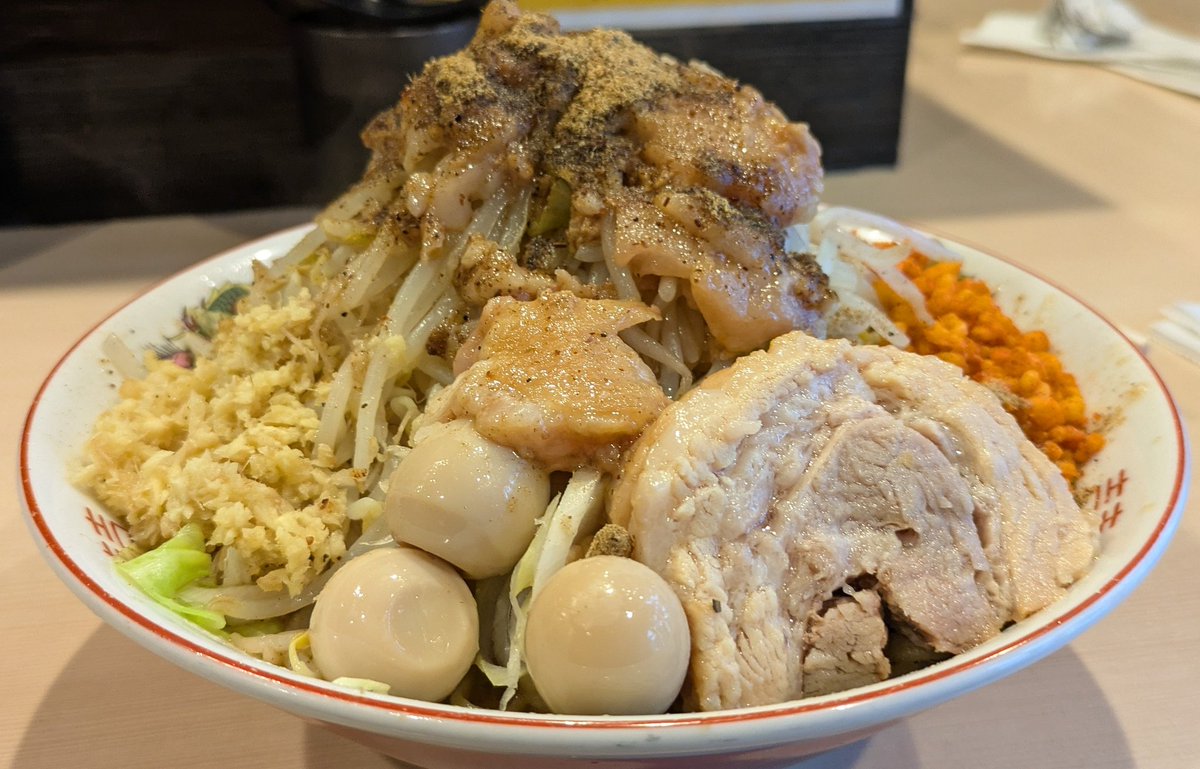 ラーメン部長🍜髙橋です😃 tweet media