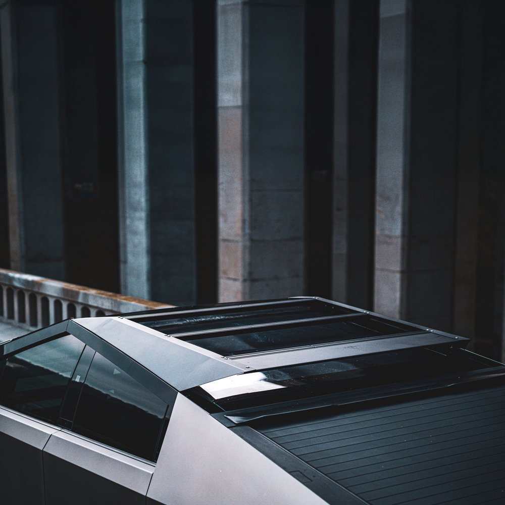 CYBERTRUCKco tweet media