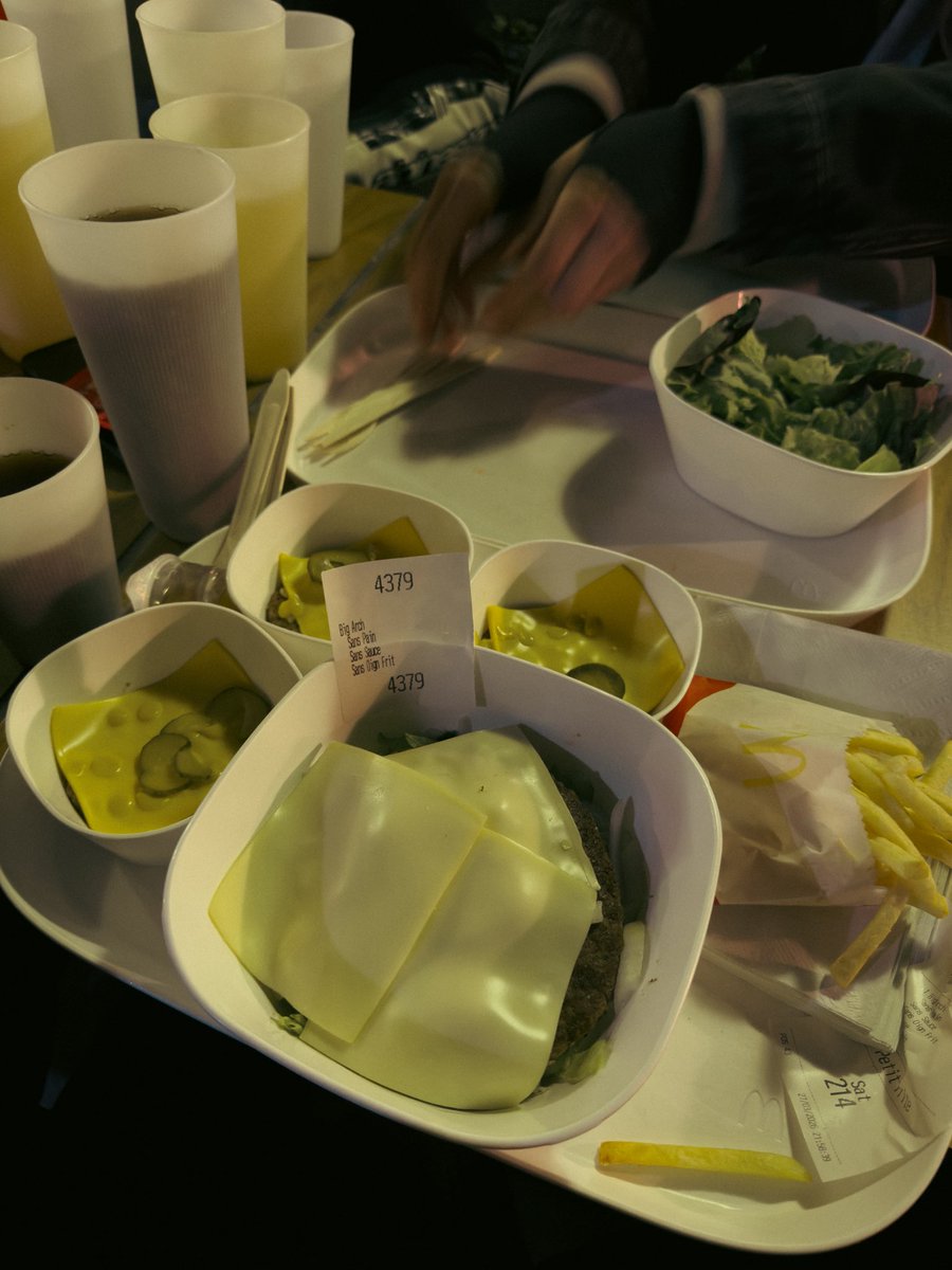 Powlisher tweet media