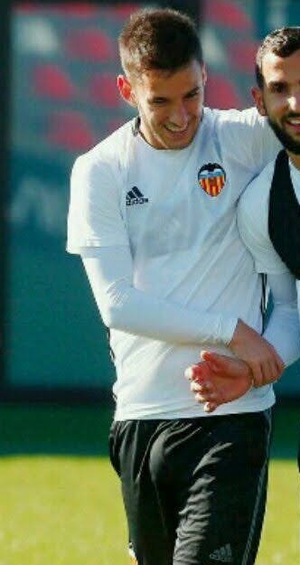 Angel ill tweet media