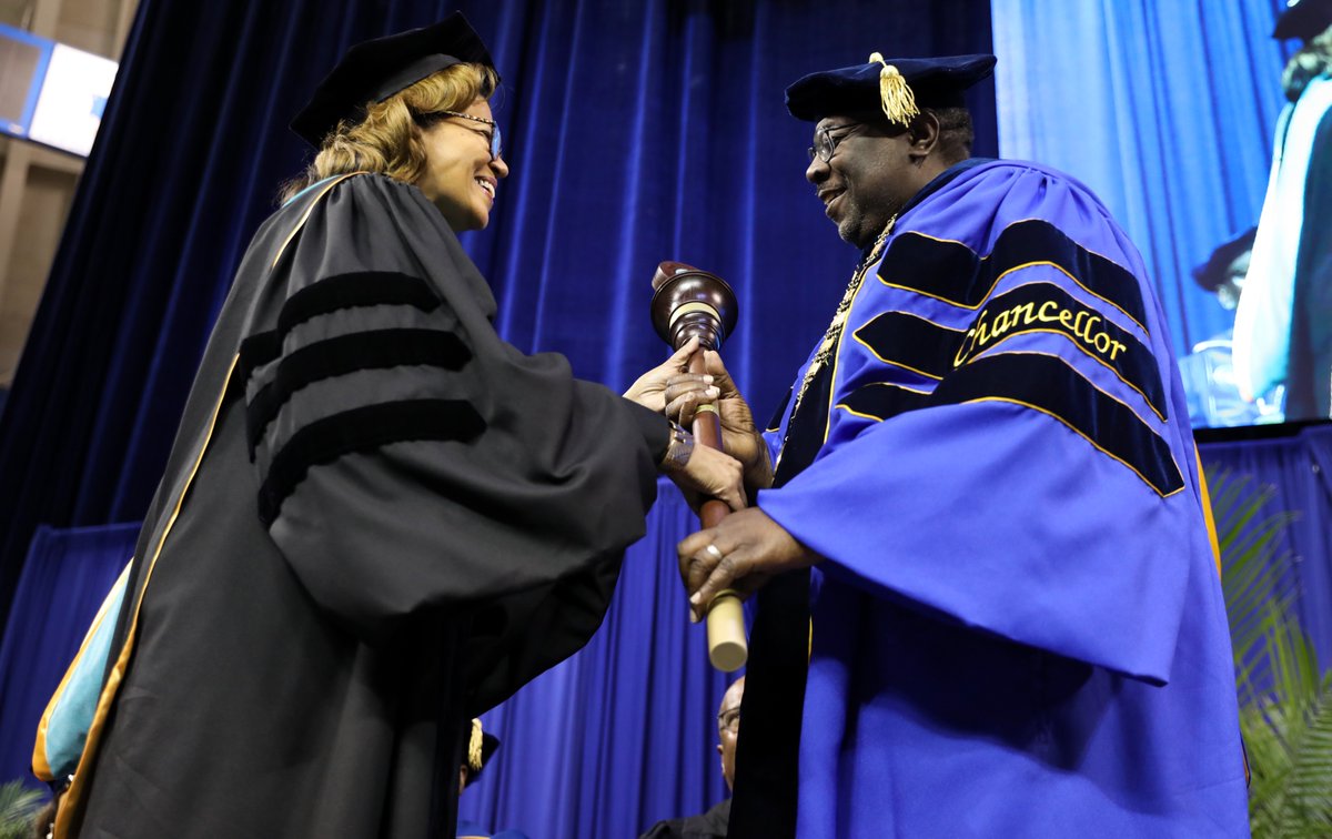 SouthernU_BR's tweet image. As part of Founders’ Month, the Southern University community gathered today to celebrate the investiture of Chancellor John K. Pierre and a special convocation—honoring those who built the foundation while looking ahead to what’s next.

#WeAreSouthern #FoundersMonth #HBCU