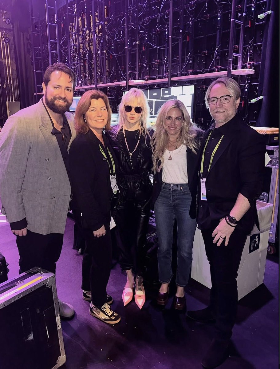 grimes archive tweet media