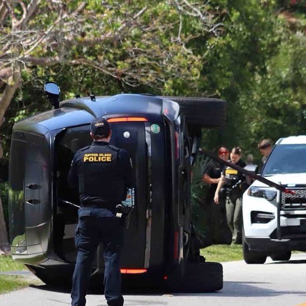 BrickCenter tweet media