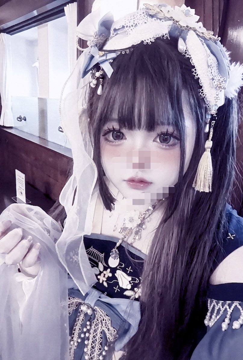 suisui529's tweet photo. 女装(コスプレ)と男装(？)

 #自撮り界隈  #いいね返し  #中性 https://t.co/G78x4fhDY9