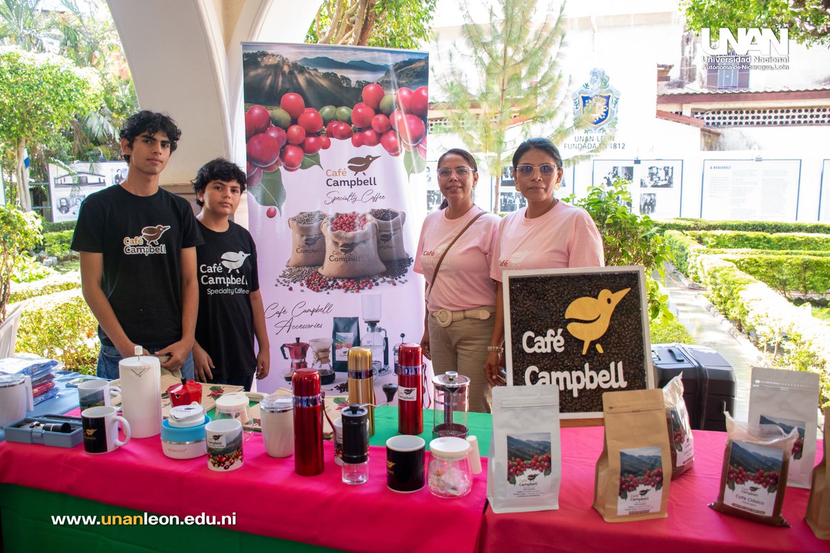 unanleon's tweet photo. Estudiantes, docentes y emprendedores se dieron cita este viernes 27 de marzo en la Feria de Emprendimiento, con el objetivo de fomentar la innovación, impulsando ideas de negocio y fortaleciendo las habilidades de nuestros emprendedores. https://t.co/ZL8DGAoXHe