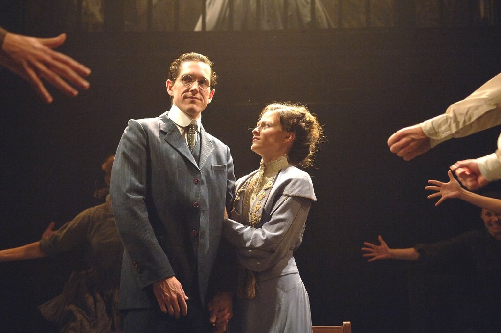 Bertie Carvel Daily tweet media