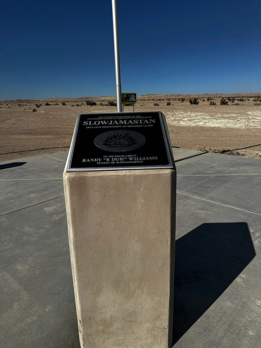 Republic of Slowjamastan tweet media