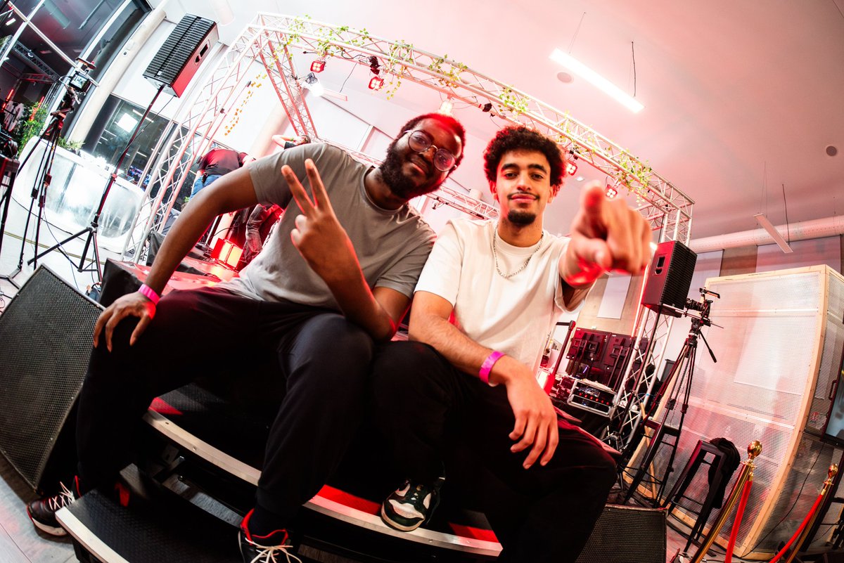 eLS | 𝑂𝑘𝑘𝑜𝑡𝑠𝑢🌛 tweet media