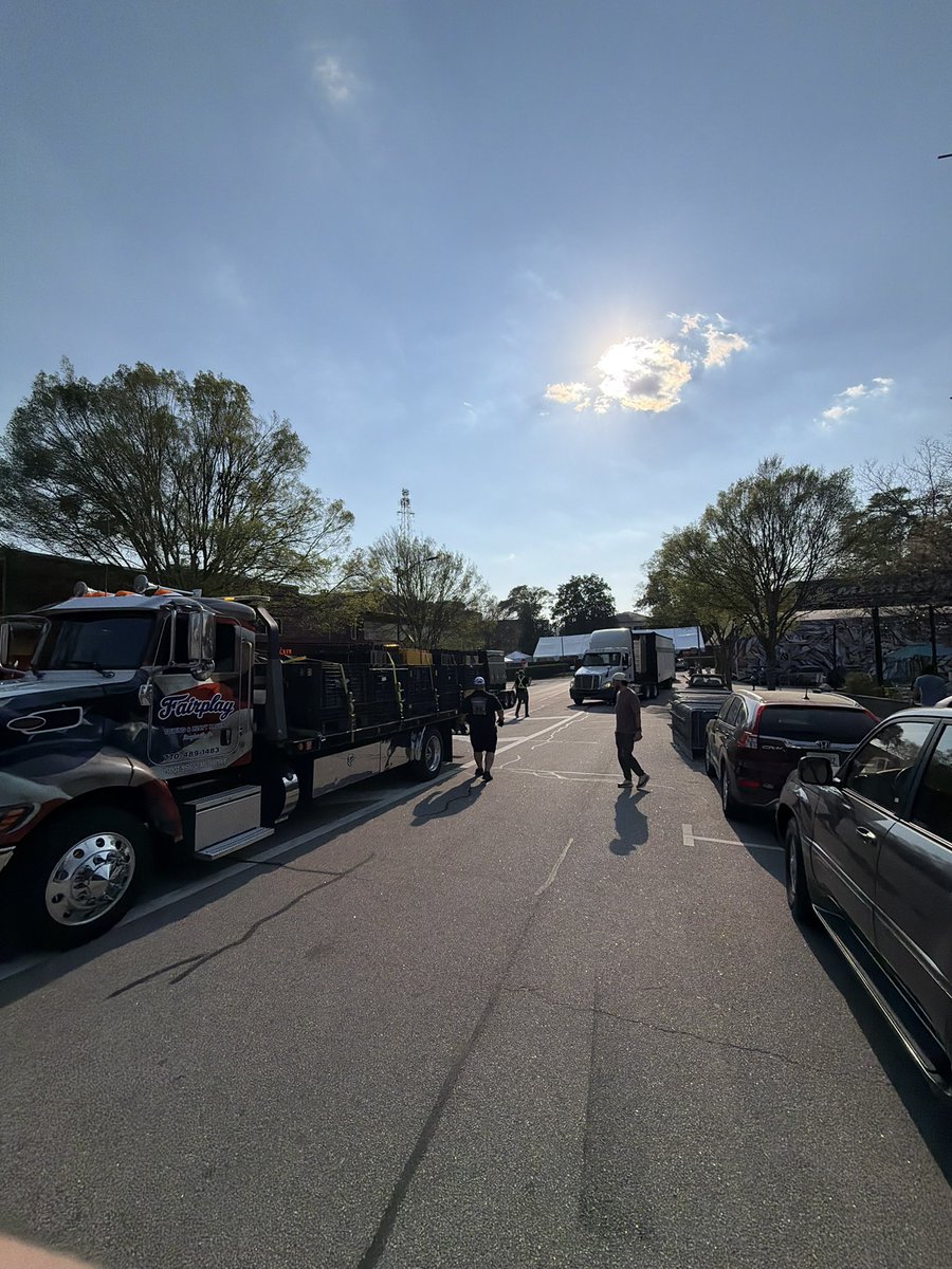 Dimitri Nakis tweet media