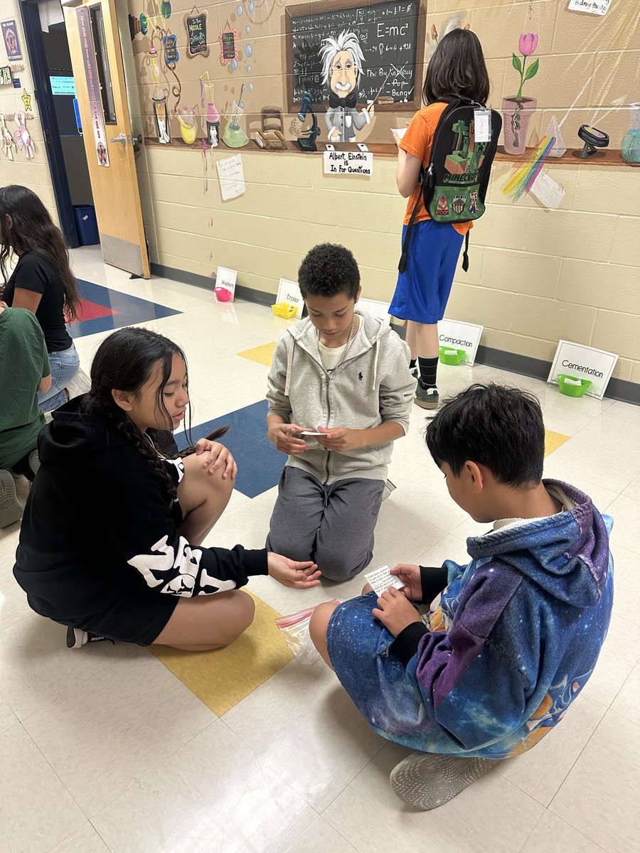 amandareardon_'s tweet image. Students became geologists today! 🪨🔍 Using scenario cards, they worked together to figure out which step they were seeing in sedimentary rock and fossil fuel formation. @NISDOtt #OttStars #OttWorldTour