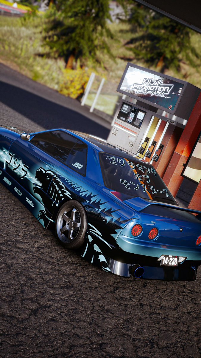 TarryJupiter471's tweet photo. Classic blue and new pink Godzilla R32’s #Carx #CarxStreet https://t.co/Y2Y1p2waBh