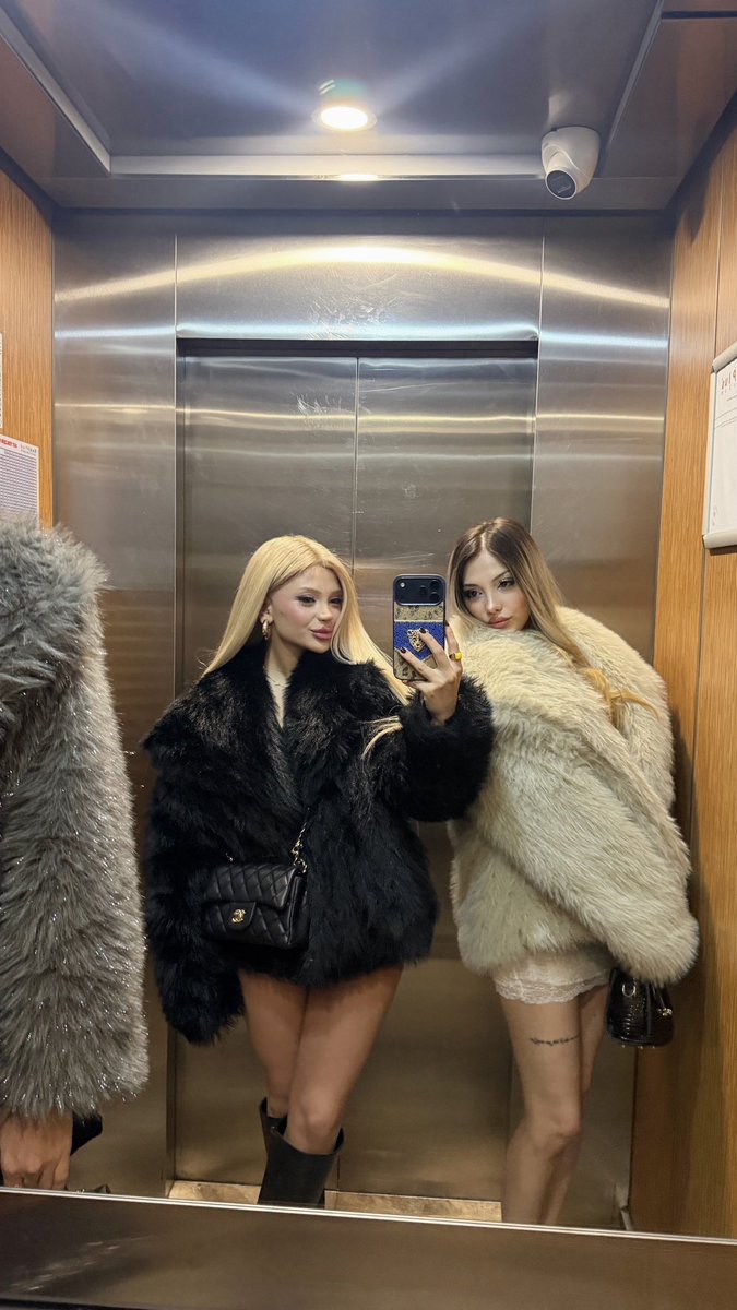 𝖒𝖆𝖒𝖆𝖈𝖎𝖙𝖆 tweet media