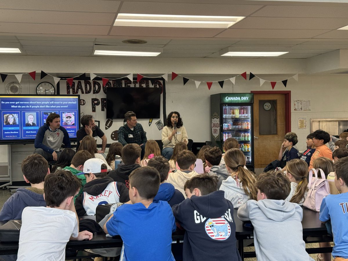 LinnehanReads's tweet photo. Our Cheetahs are studying journalism so we hosted local journalists today! They captivated us with stories from the field and gave excellent writing tips. They ended with advice: stay true to you, have courage, be a reader, and don’t wait to do the things you’re passionate about. https://t.co/0fCo9Liow2