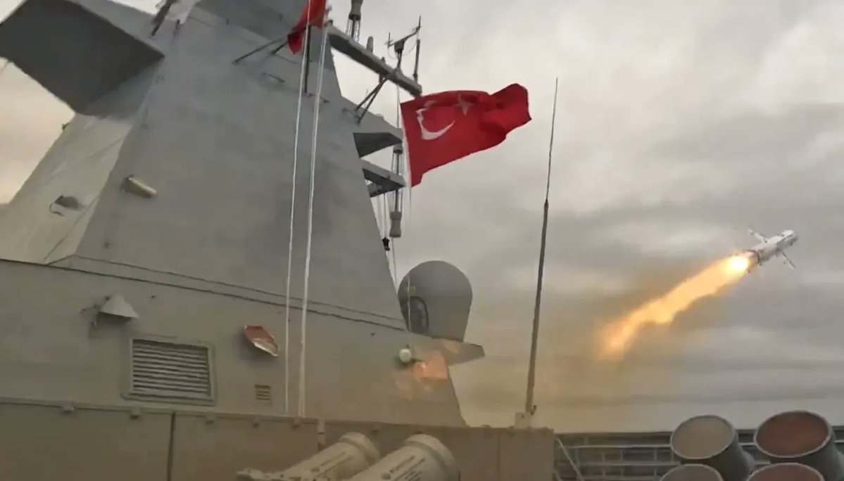 TurkgunGazetesi's tweet image. Mavi Vatan’ın çelik kılıcı karayı da vurdu! ATMACA’dan tam isabet

turkgun.com/bilim-teknoloj…

#ATMACA