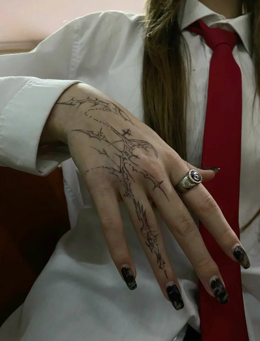 ⋆˙ ♱⃓ akira tweet media