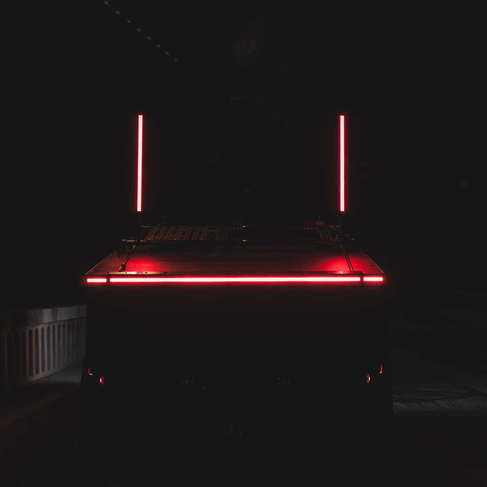 CYBERTRUCKco's tweet image. Glowing at night time

#cybertruck #ledlights #whipit #offroad #cybertruckco