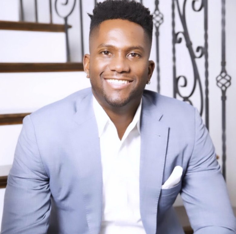 The_UFM's tweet image. ESPN broadcast team for DC Defenders @ St Louis Battlehawks Saturday March 28th at 12 eastern:

Mark Jones (Play-by-play)
Roddy Jones (Analyst)
Cole Cubelic (Sideline)
Harry Douglas (sideline)

#UFL