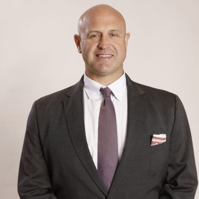 The_UFM's tweet image. ESPN broadcast team for DC Defenders @ St Louis Battlehawks Saturday March 28th at 12 eastern:

Mark Jones (Play-by-play)
Roddy Jones (Analyst)
Cole Cubelic (Sideline)
Harry Douglas (sideline)

#UFL