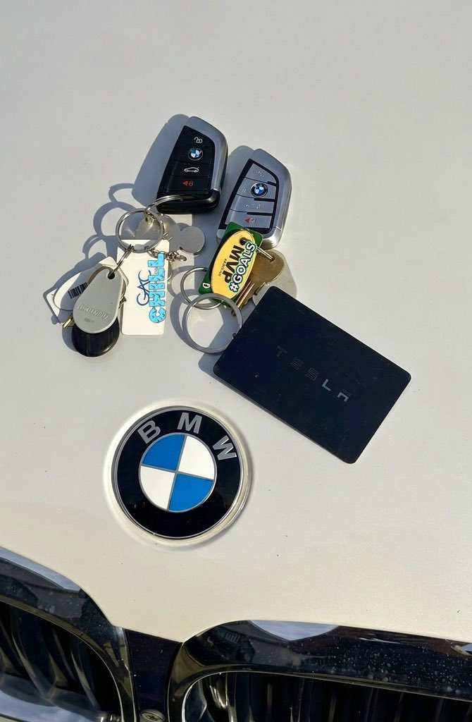 𝔻𝕖𝕩 tweet media