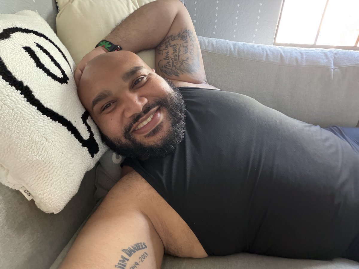 Daniel M tweet media