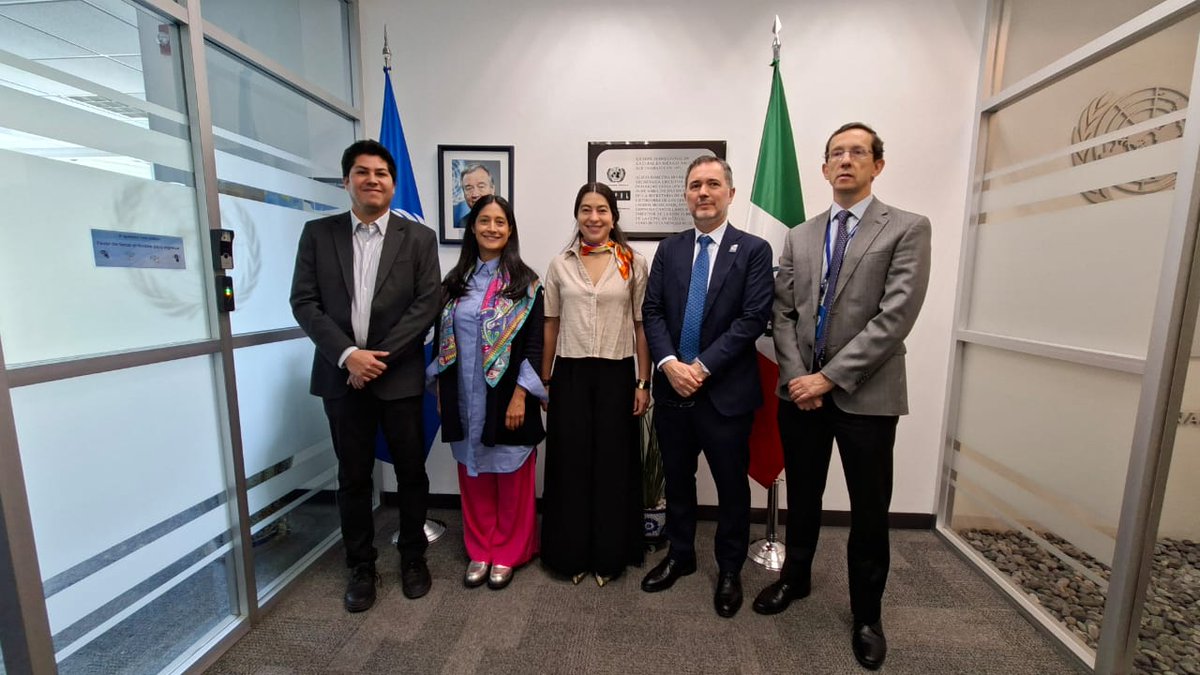 FuturoLab tweet media