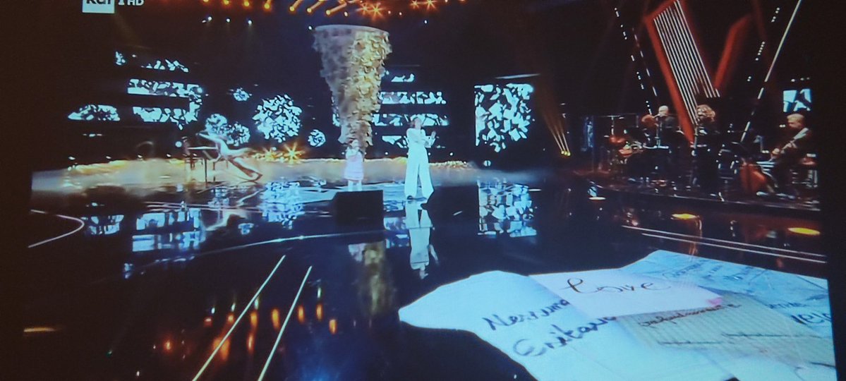 Gi-station19!- tweet media