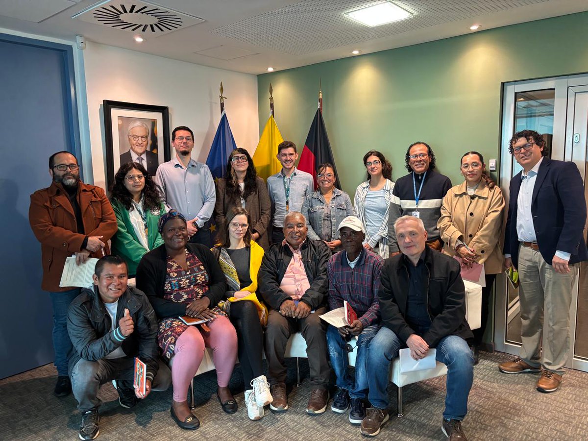 Alemania en Colombia tweet media