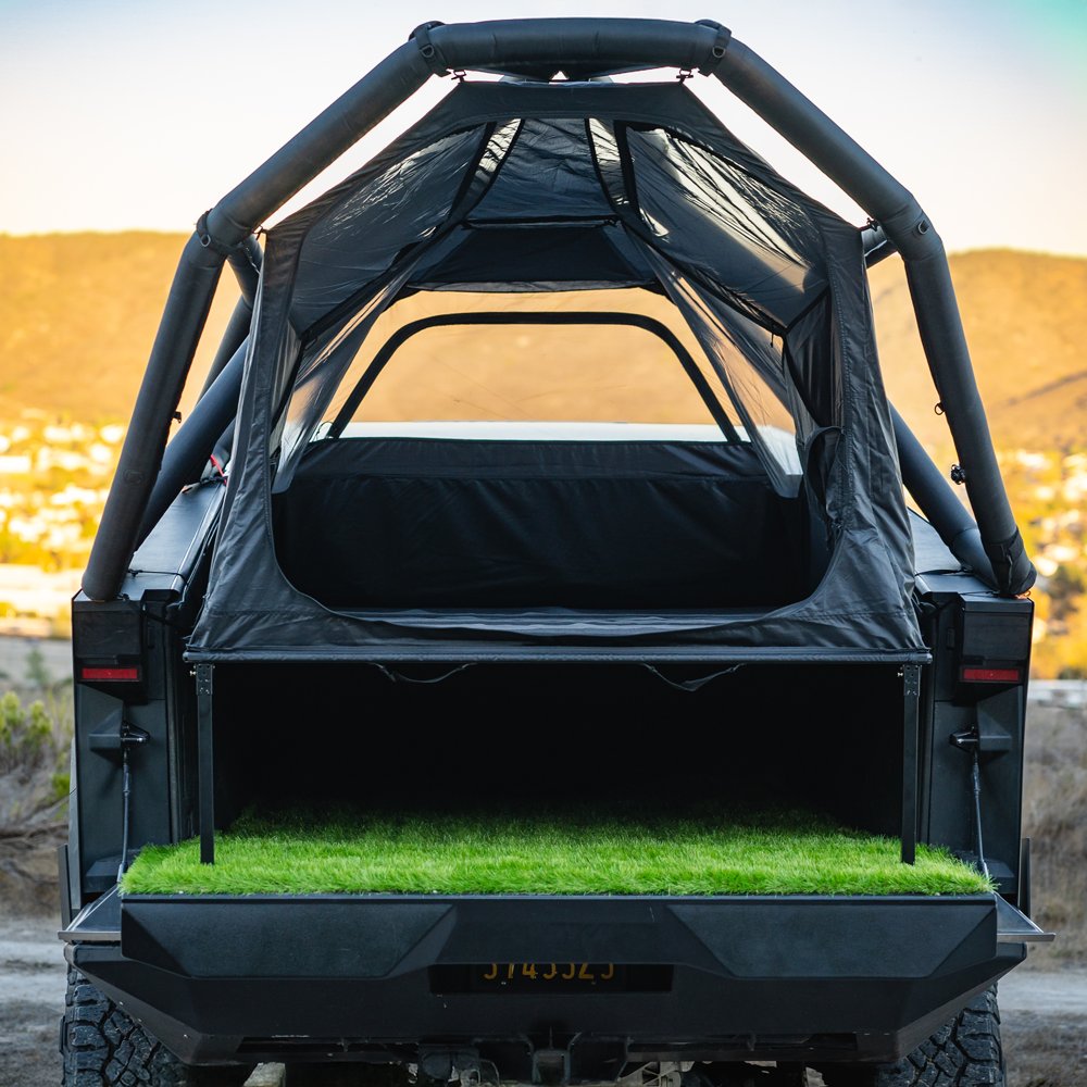 CYBERTRUCKco's tweet image. With and without the cover

#cybertruck #overland #truckcamping #adventuremobile #cybertruckco