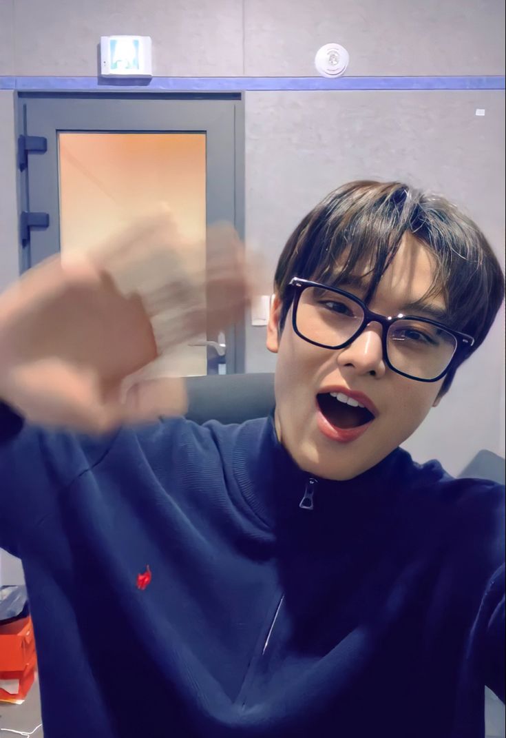 — ty, 𝖌𝖗𝖗𝖗 ⚡︎ ᵃˡᵗ tweet media