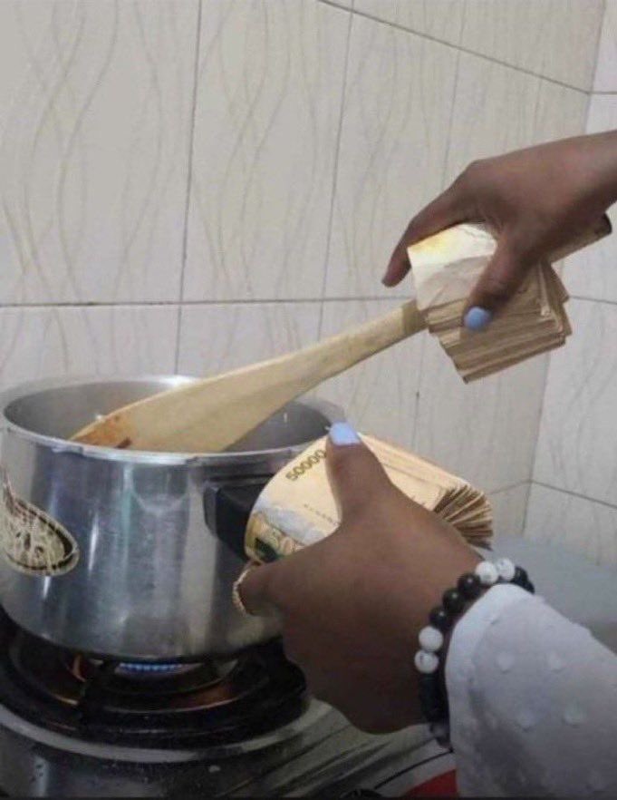 Haayour 🦅🖤 tweet media