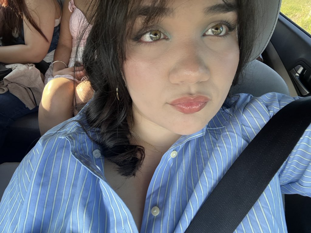 hanlisun's tweet image. omw to twice #yas #scared