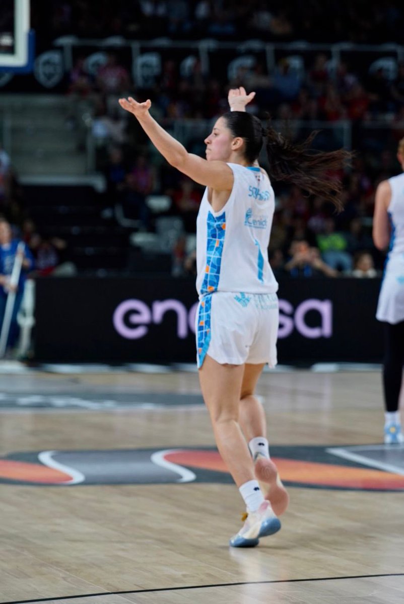 Perfumerías Avenida tweet media