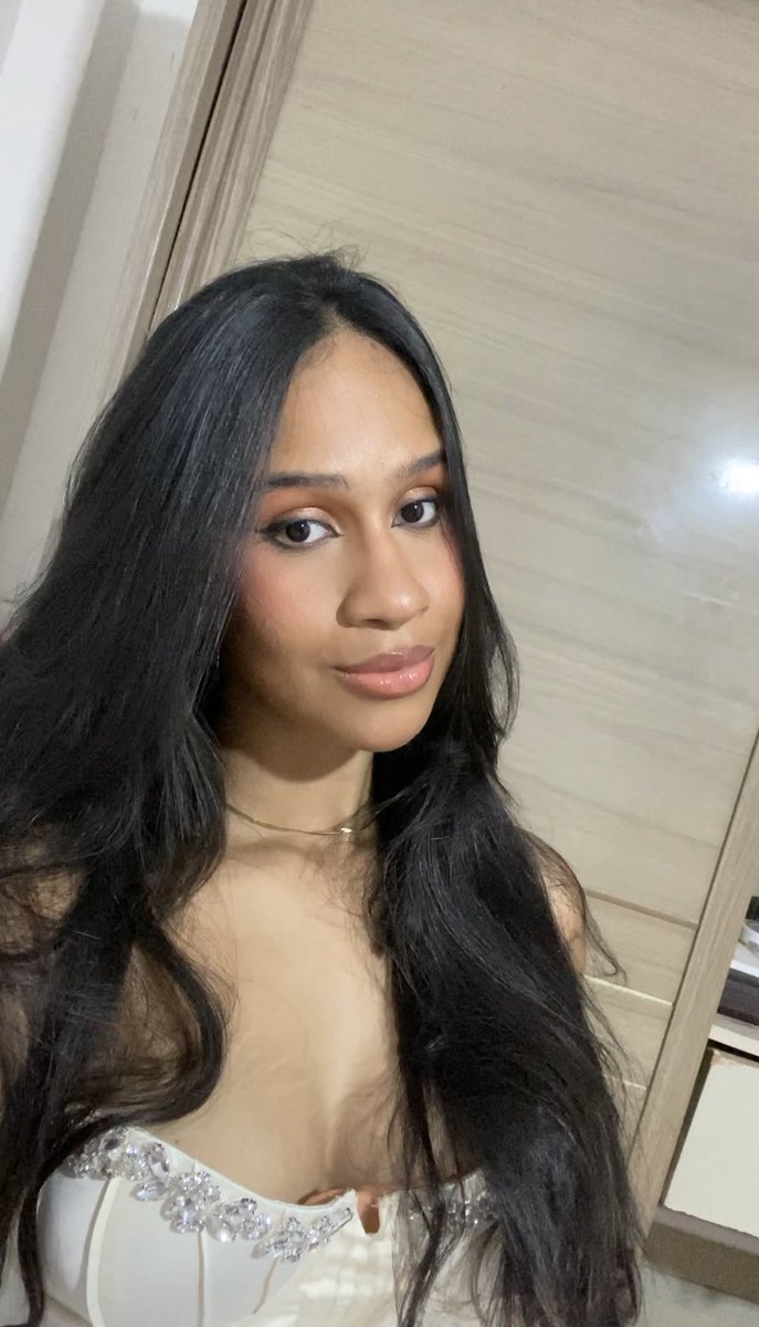 Letícia tweet media