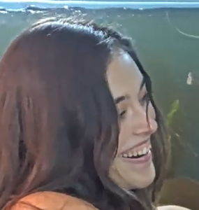 errol_baer's tweet image. To defeat Caroline you have to slash the back of her neck! #fishtanklive #fishtankdotlive #fishtank 

Watch at fishtank.live