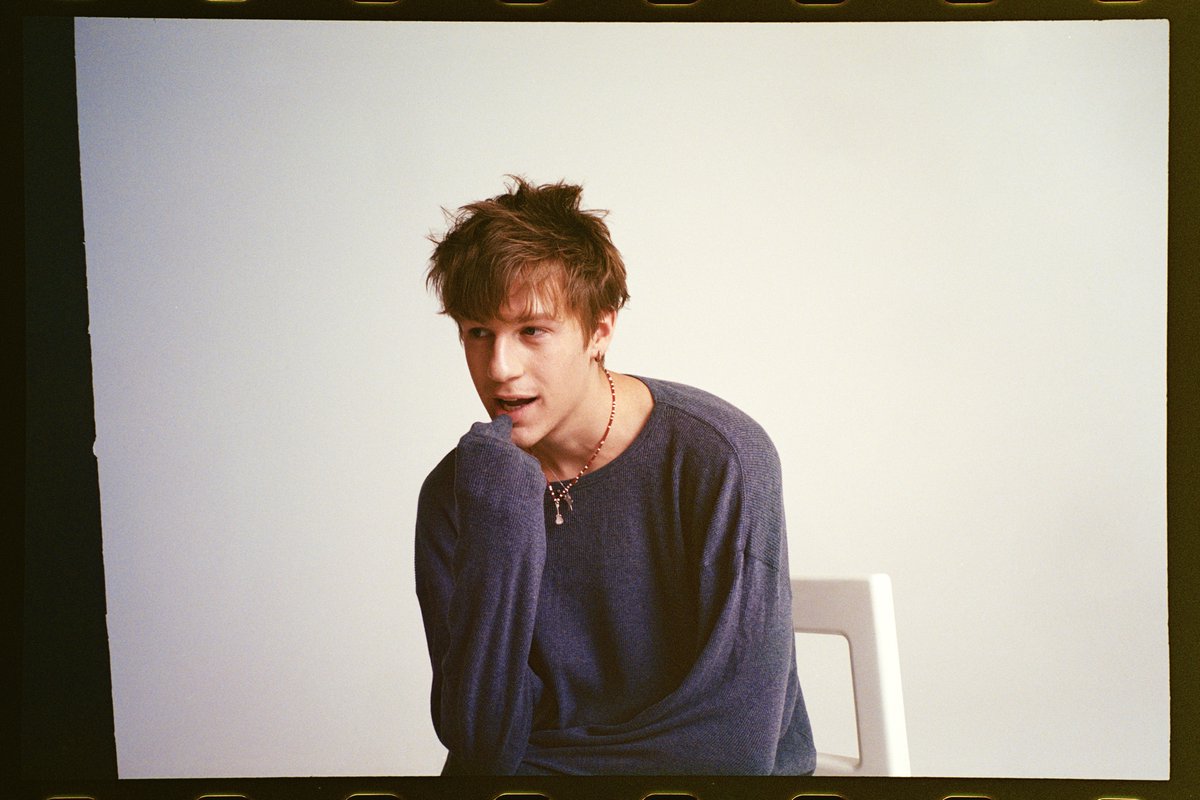 chart data tweet media