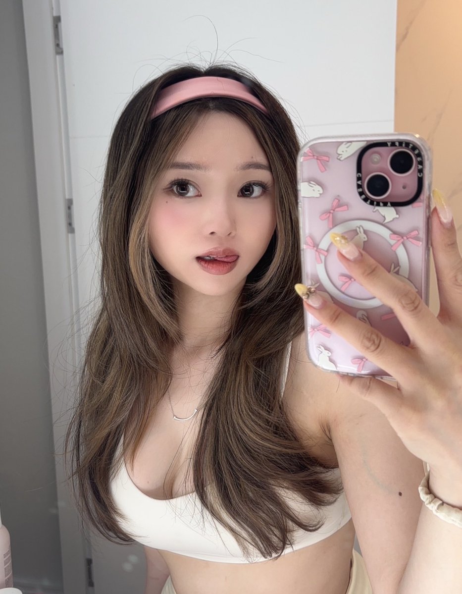 emma ♡‧₊˚ tweet media