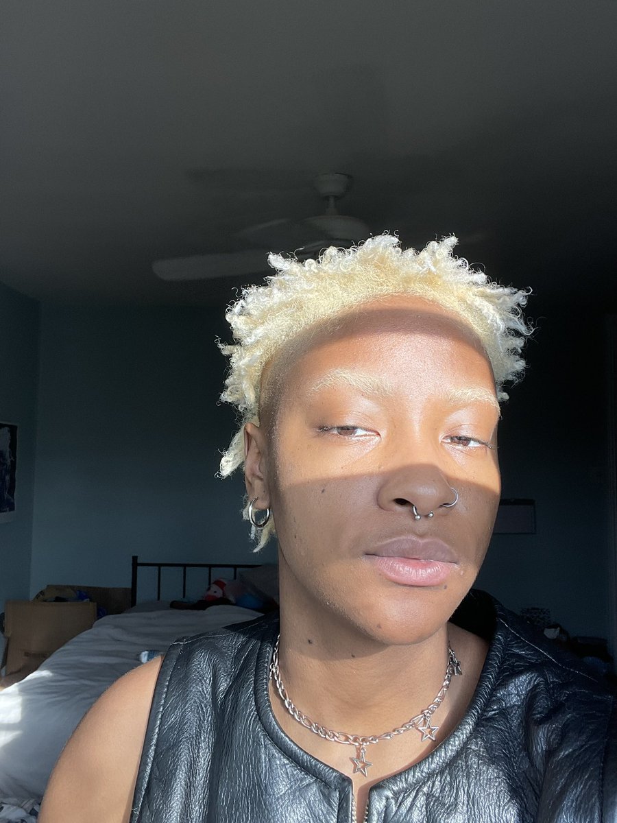 finch/tamia tweet media