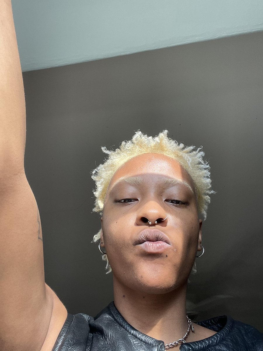 finch/tamia tweet media