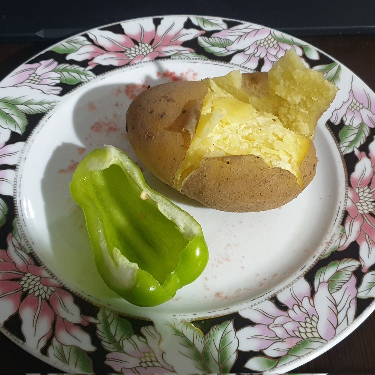 gore akechi tweet media