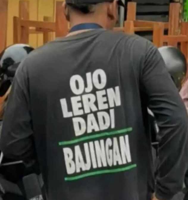 D1000_____ tweet media