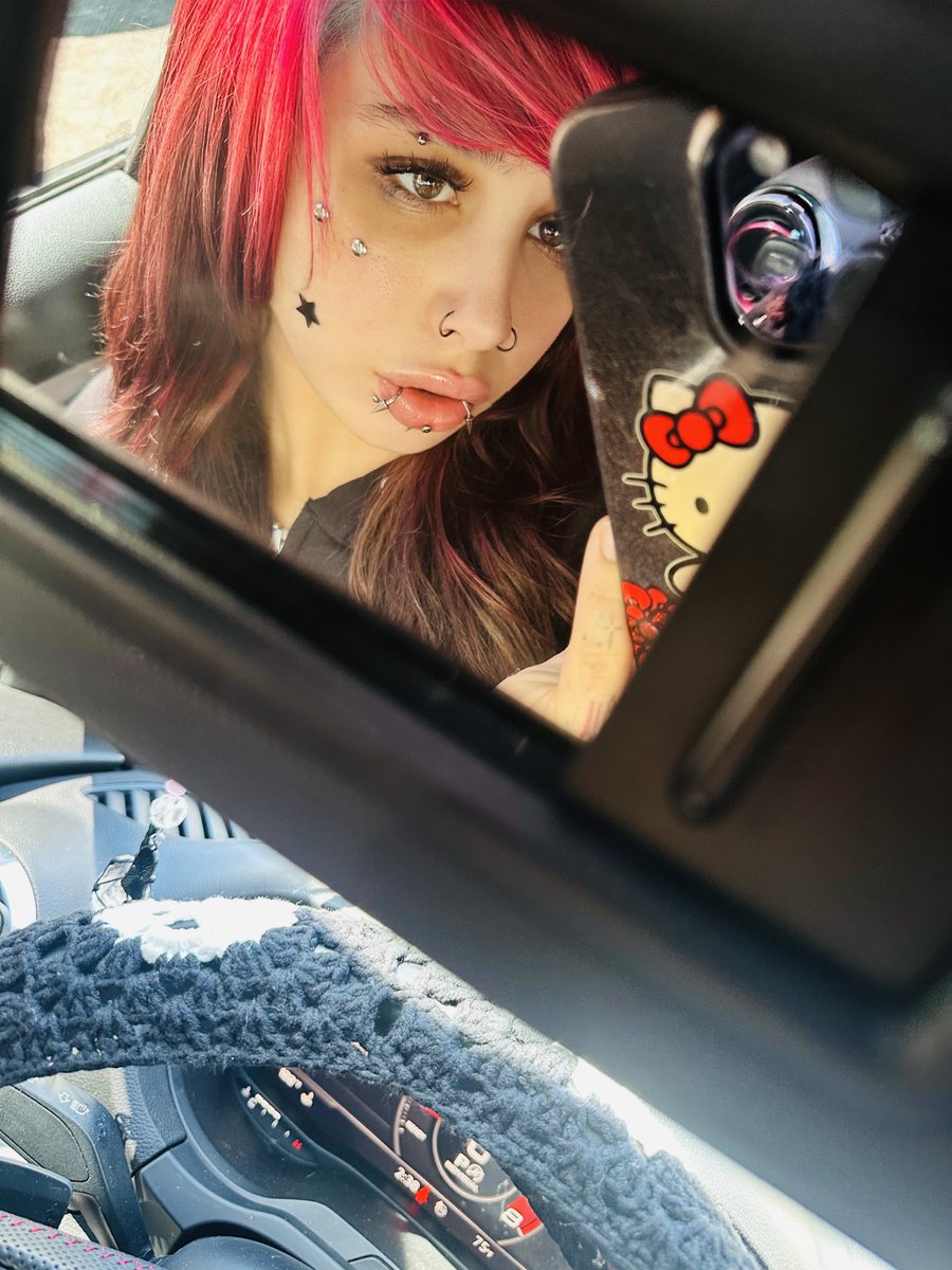 xX KIWI Xx tweet media