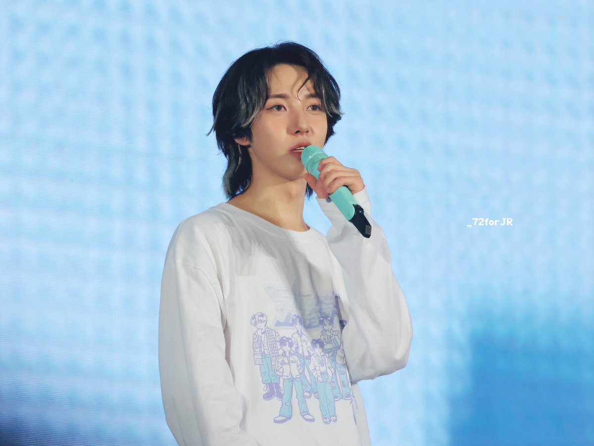 _72forJR tweet media