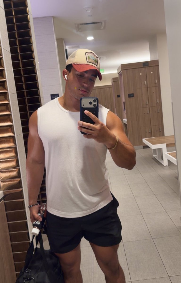 AJ SLATER tweet media
